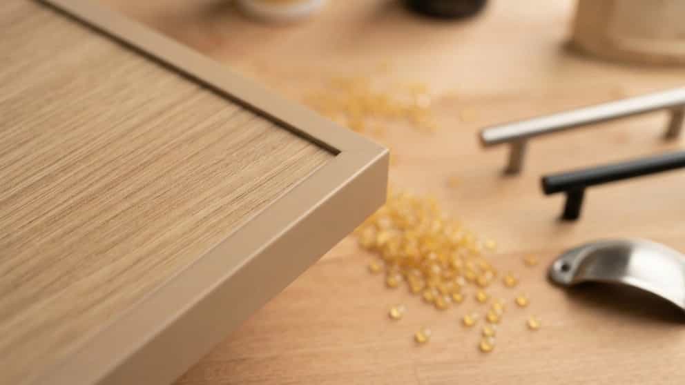 خرید چسب گرانول حرارتی باکیفیت برای صنایع چوب